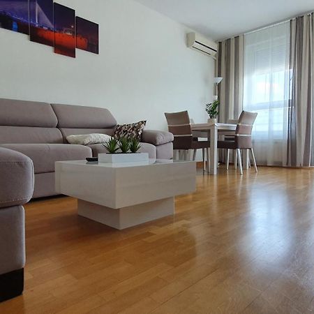 Royal Apartment Belvill Belgrado Exterior foto