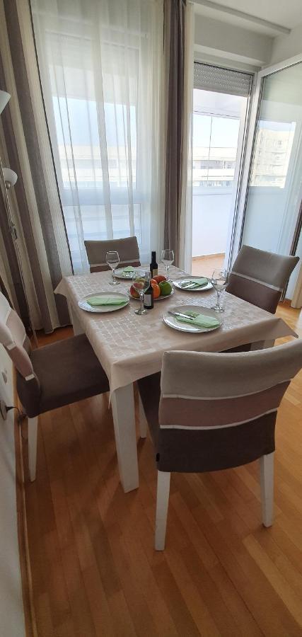 Royal Apartment Belvill Belgrado Exterior foto
