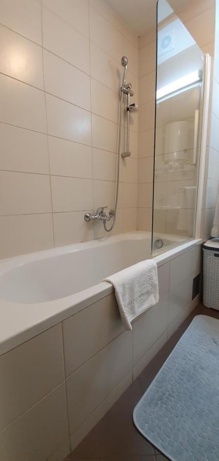 Royal Apartment Belvill Belgrado Exterior foto